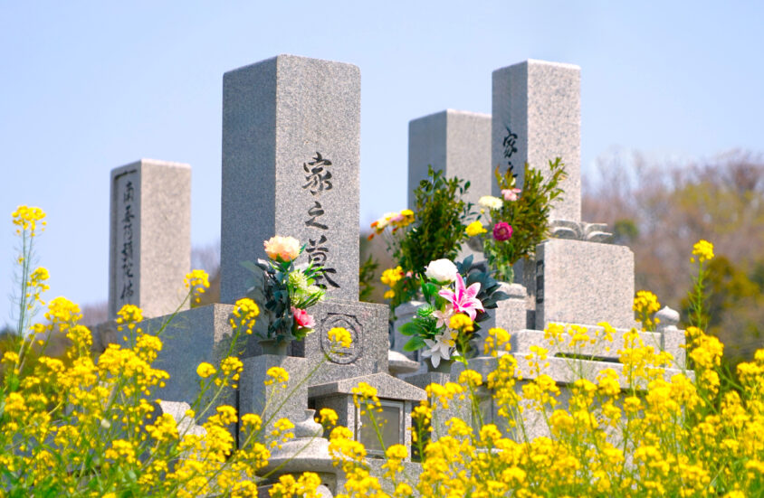 お墓